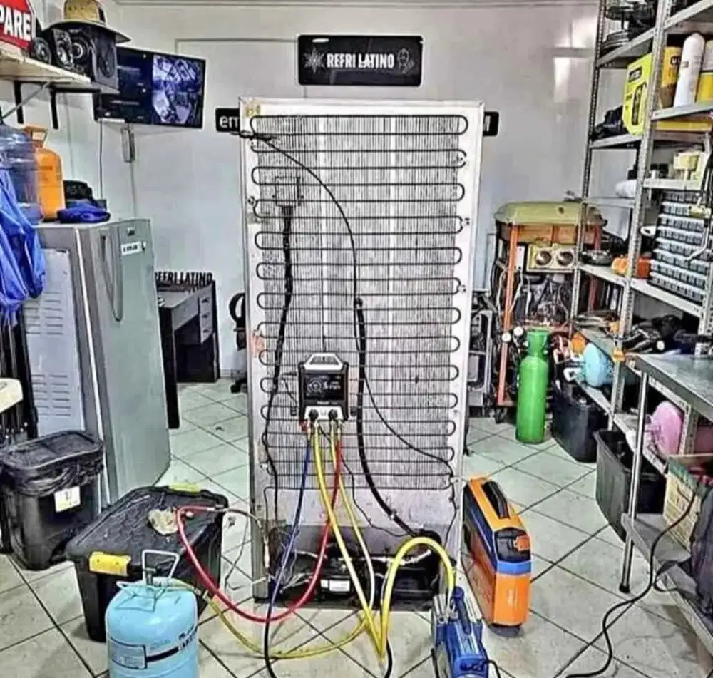 Service kulkas, freser box, chiller, SBS dll