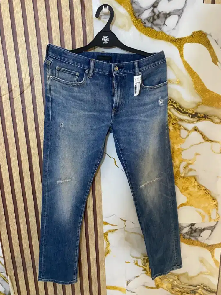 Celana jeans branded UNIQLO original size 34 murah meriah