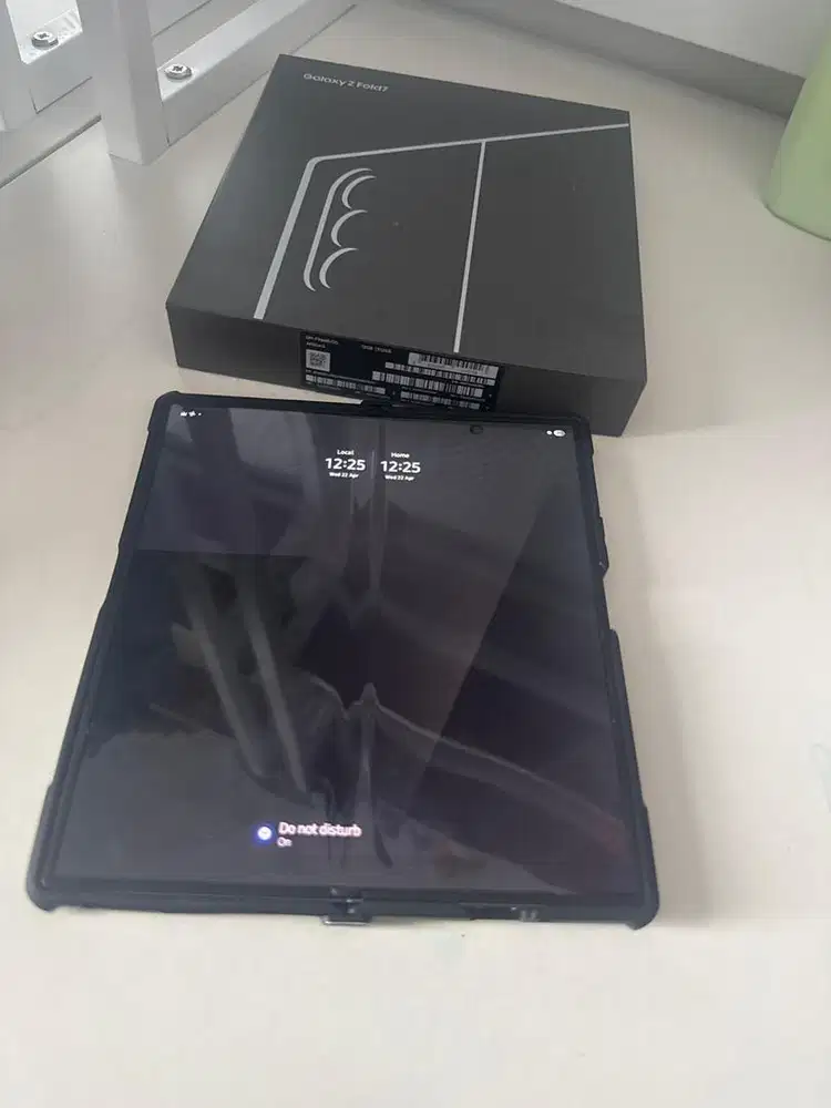 Dijual hp samsung z fold 7 256 gb