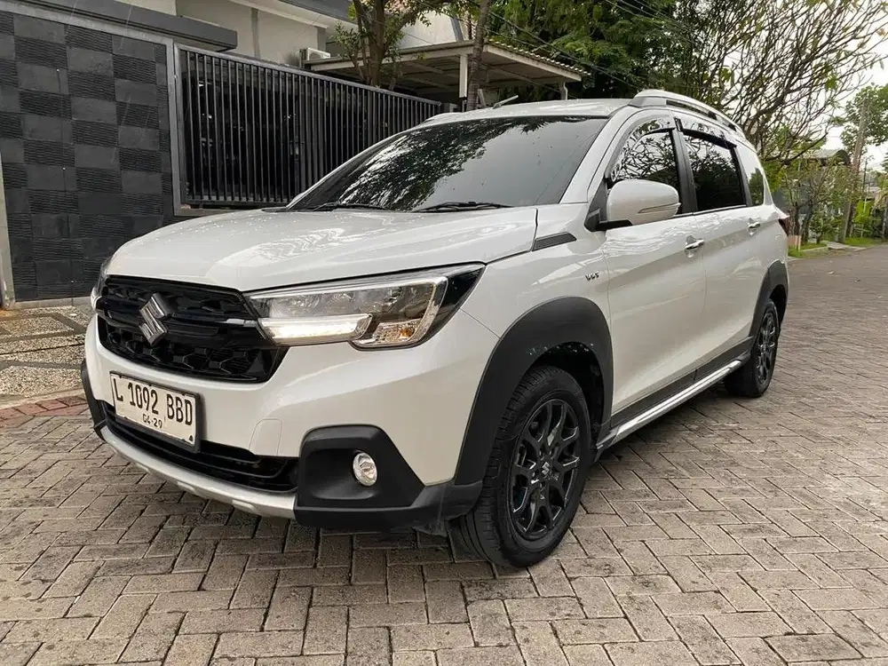 DIJUAL SUZUKI XL 7 1.5 BETA HYBRID MATIC 2024 TERMURAH KM RENDAH