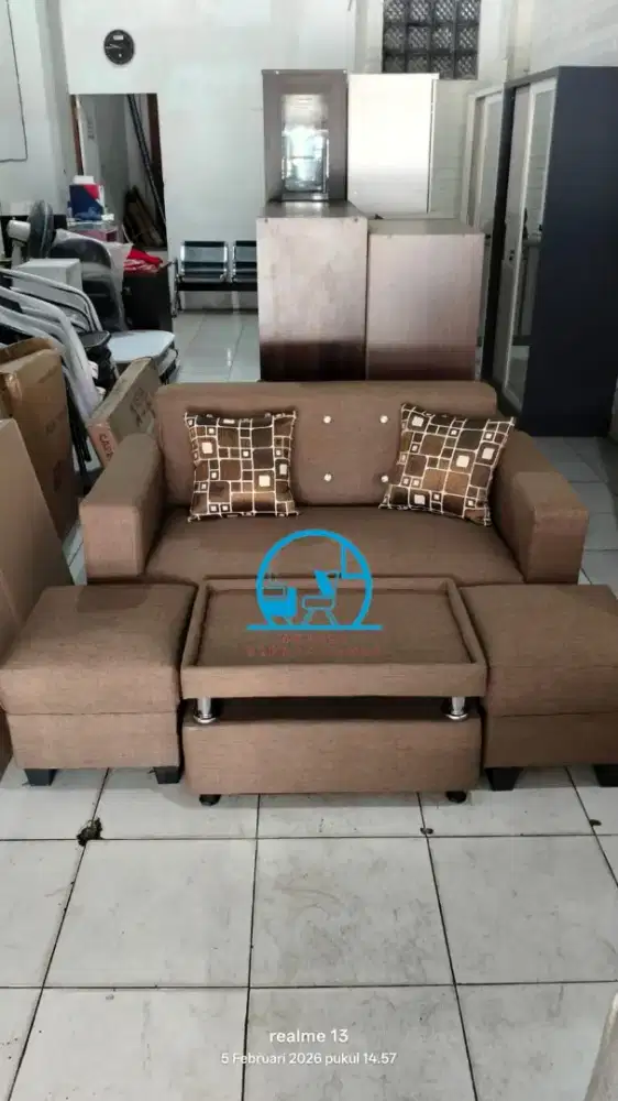 Sofa ruang tamu siap antar