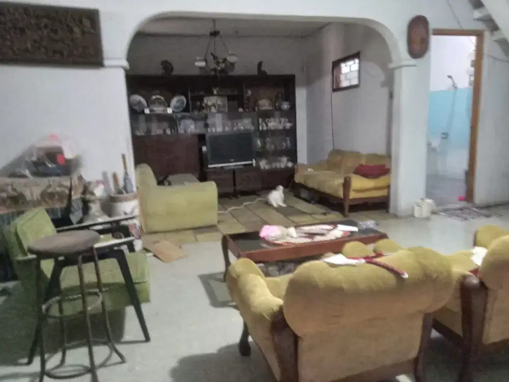 Rumah Tua Kemanggisan JL PLN Lt 300m2 Jakarta Barat