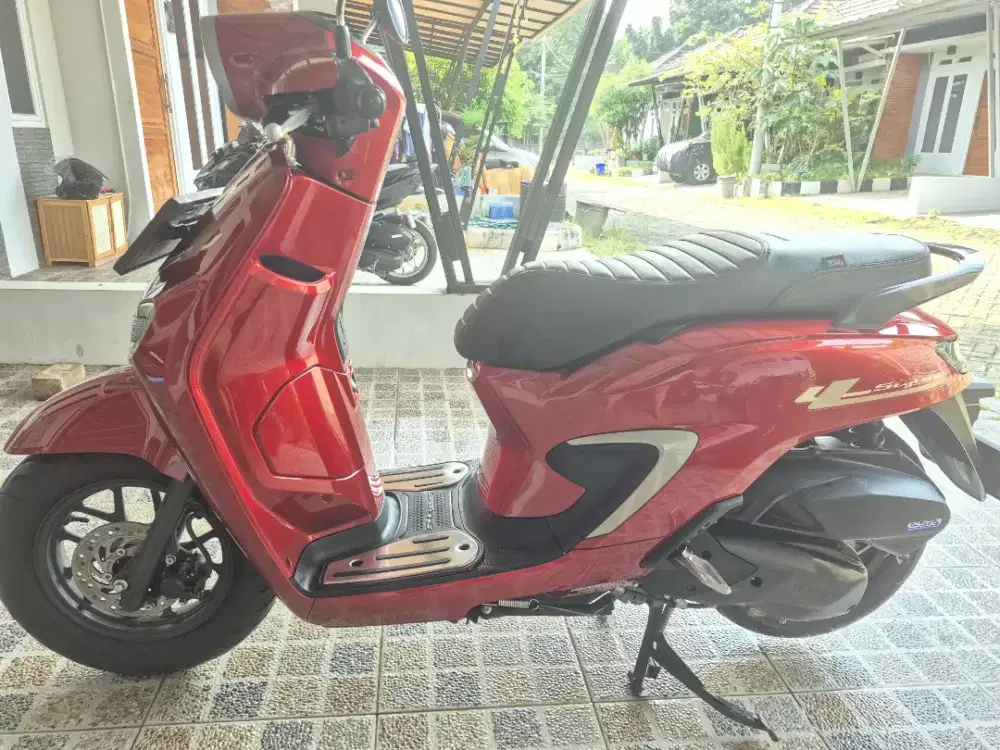 Honda Stylo CBS 2024