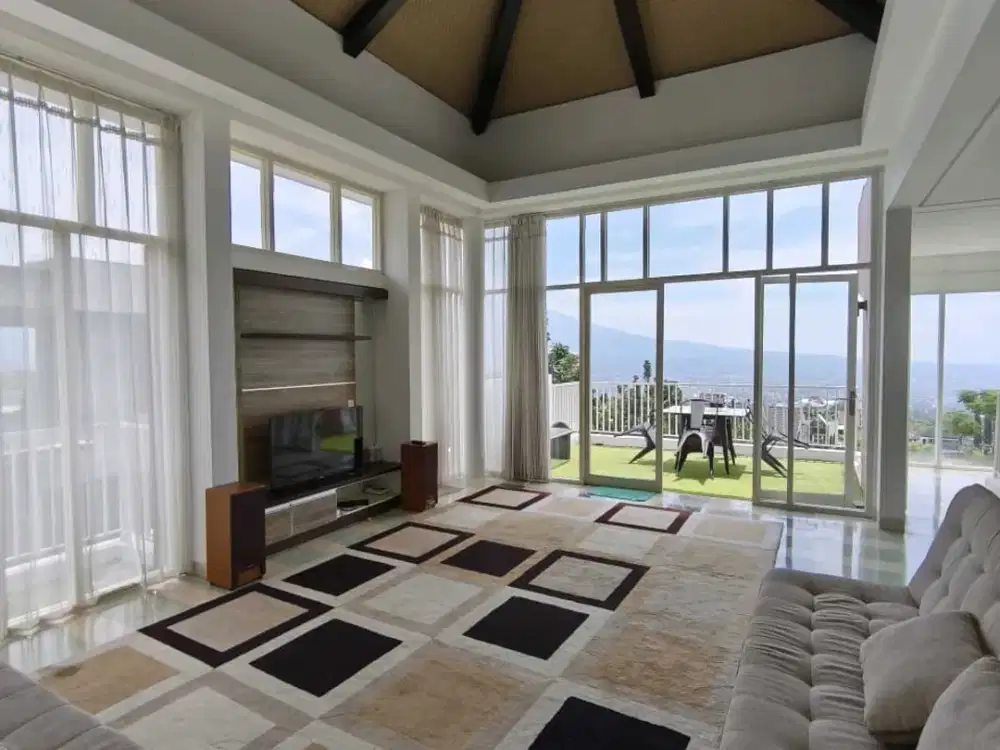 DIJUAL VILA KOTA BATU HARGA MIRING