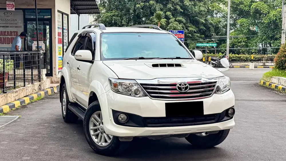 Toyota Fortuner 2.5 G VNT Diesel 2013 Putih Metalik
