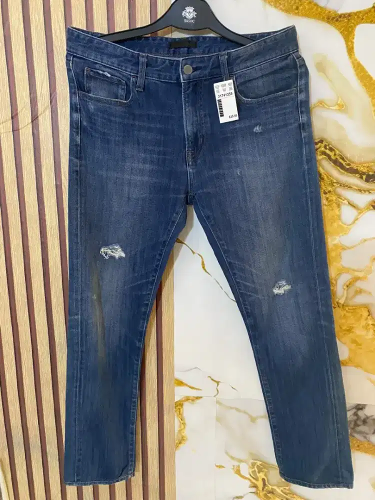 Celana jeans branded UNIQLO original size 34