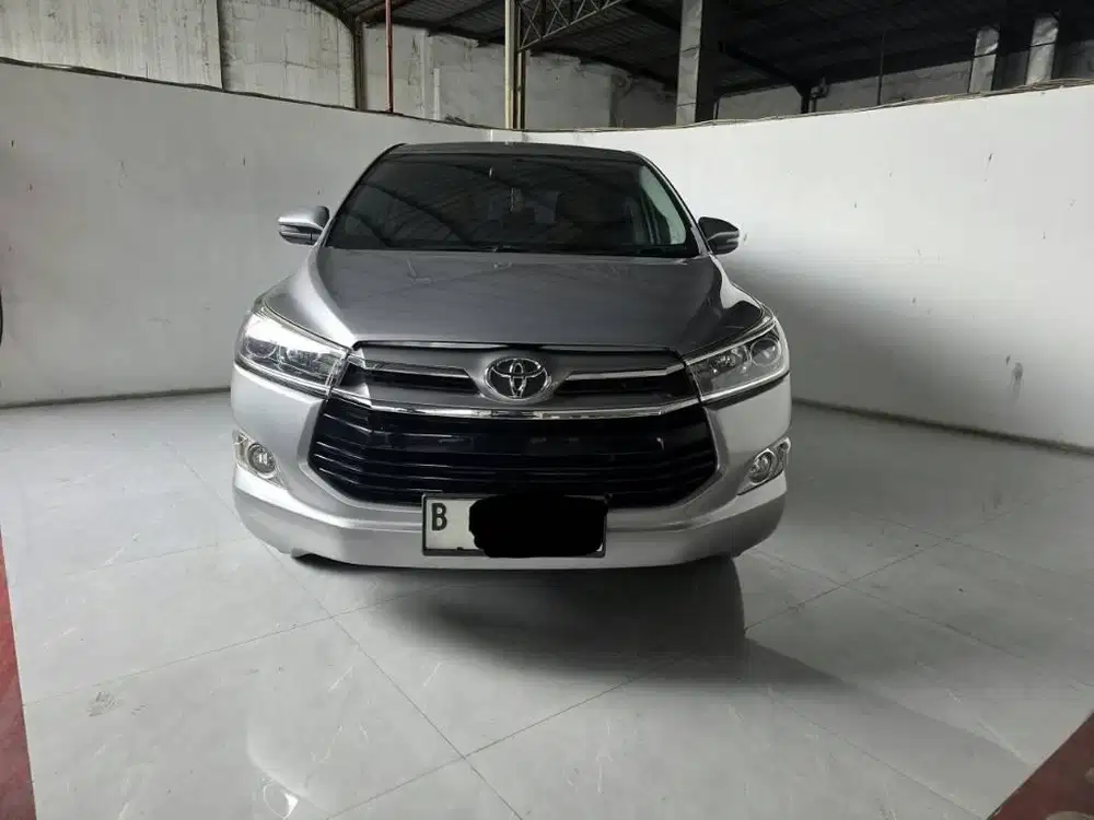 Toyota Innova V 2.0 bensin AT ( Matic ) 2019 Silver Km 85rban Mulus