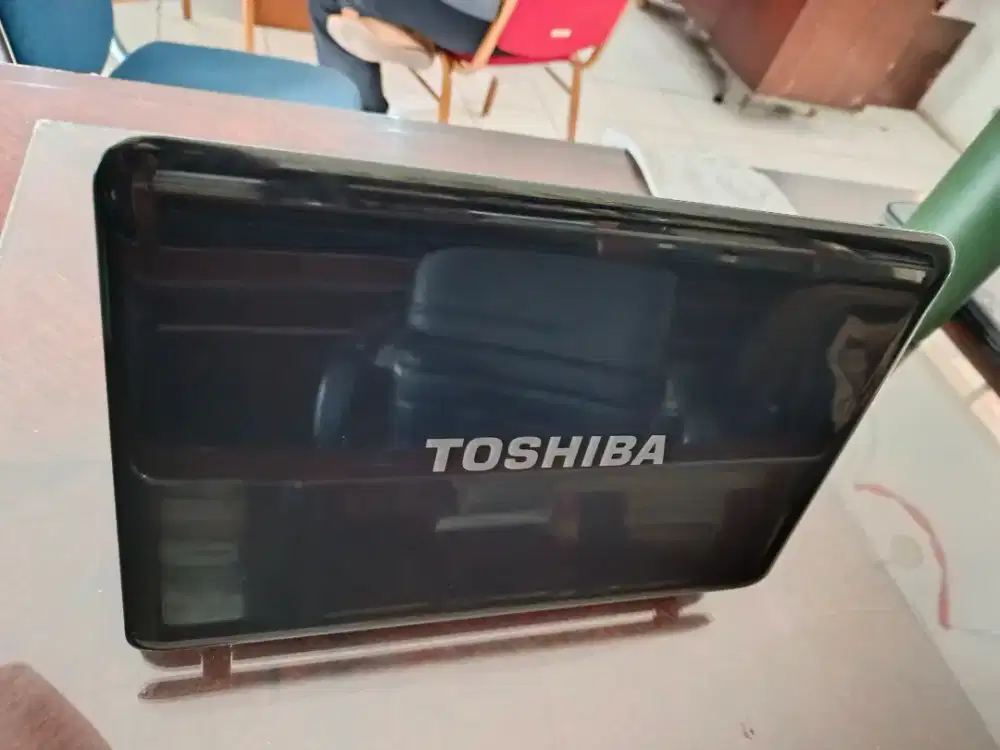 Laptop Toshiba Satellite L740
