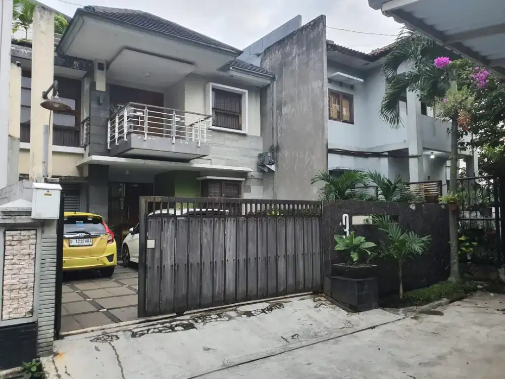 Rumah Semi Furniture Di Suryalaya Asri Buah Batu Bandung