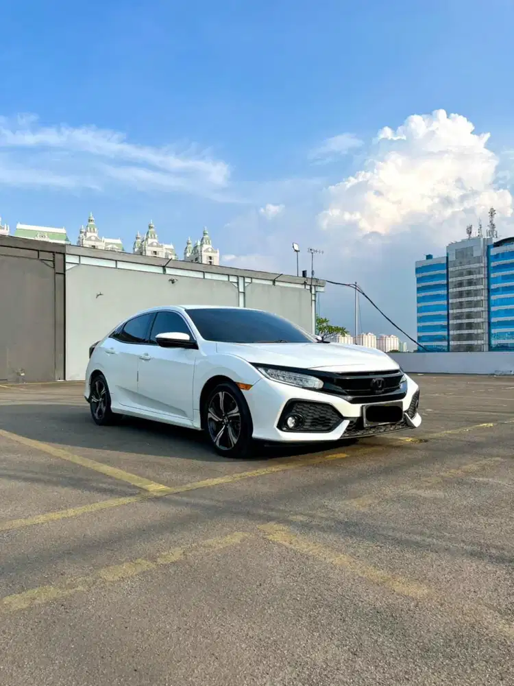 Honda Civic 1,5E Turbo hatchback