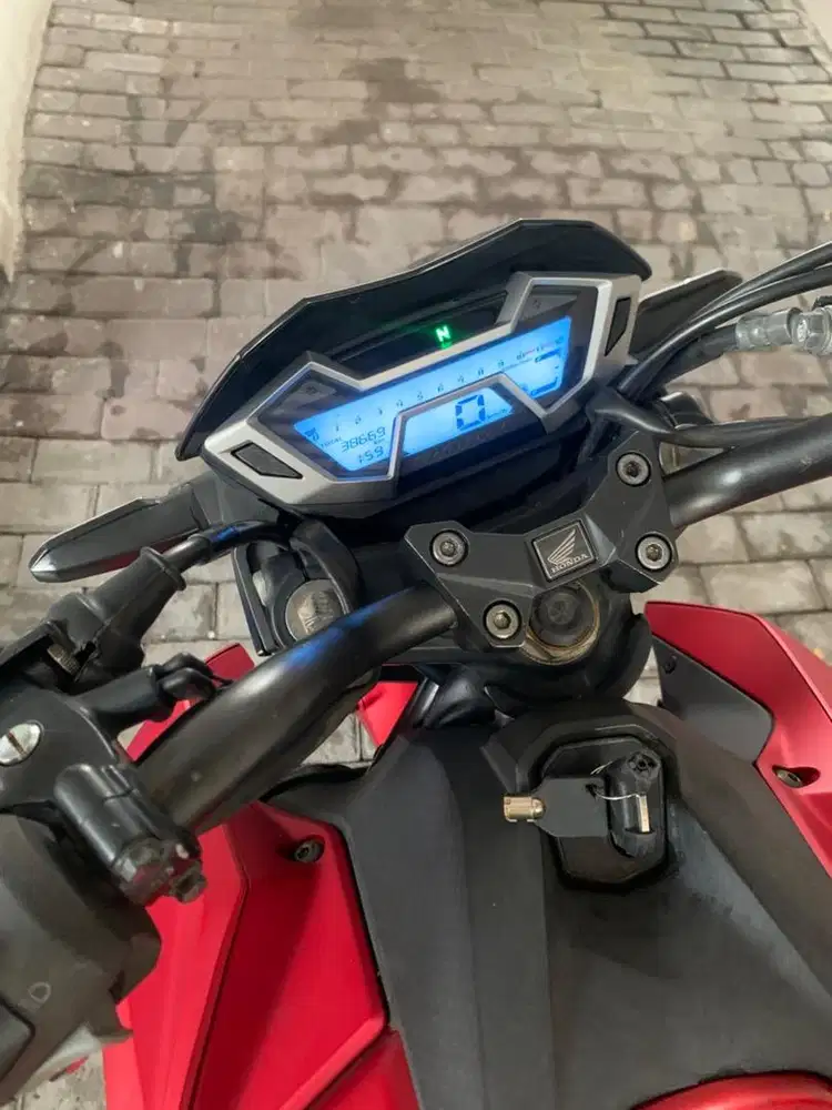 DIJUAL CB150R BARANG BAGUS