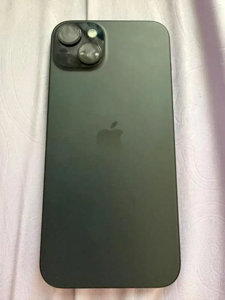 Iphone 15 plus 128 gb warna hitam ibox