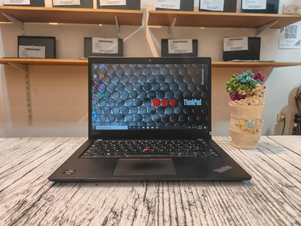 Laptop LENOVO THINKPAD X395 AMD Ryzen 5Pro -3500U Ram 16GB