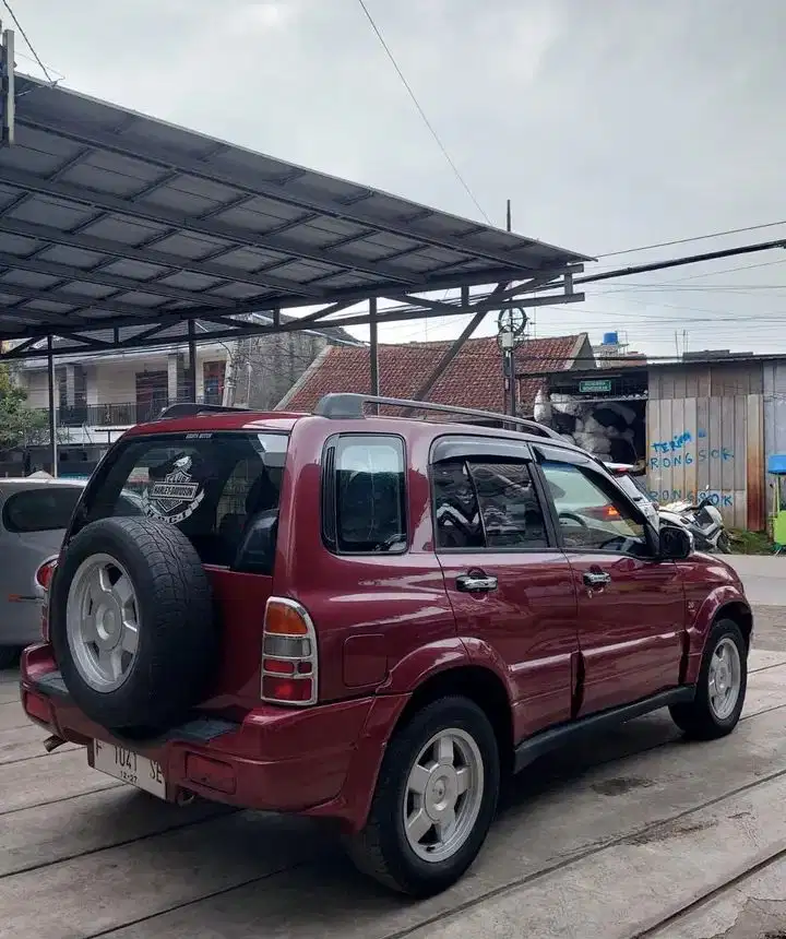 Suzuki Escudo 2001 Bensin