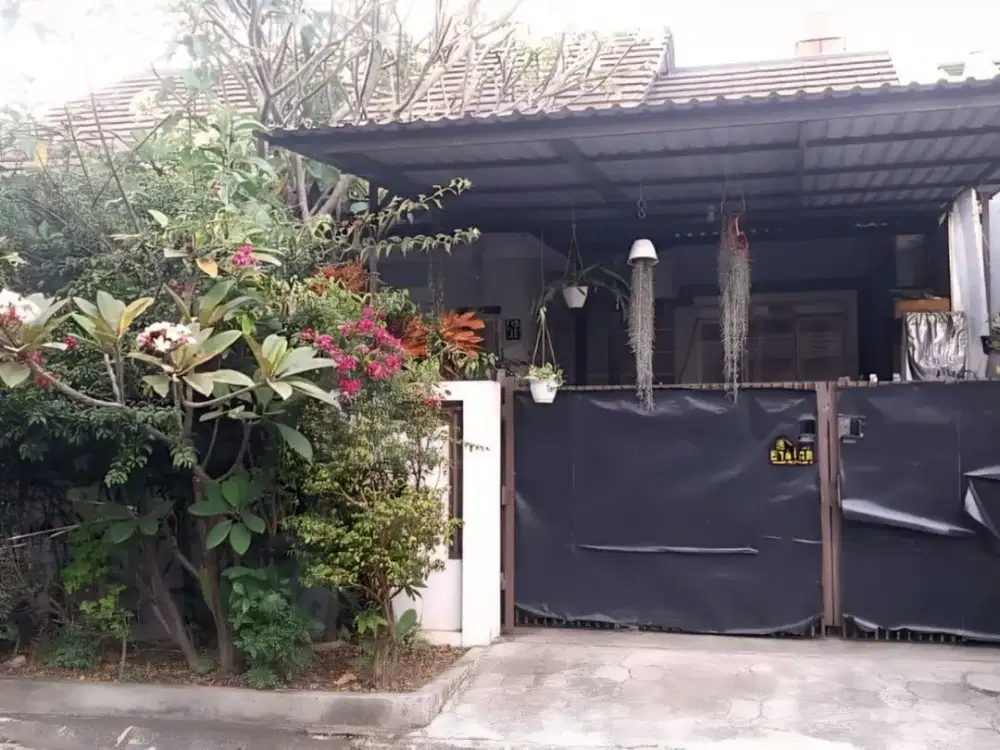 Rumah Siap Huni di Taman Kopo Indah 3 – Lokasi Strategis Dekat Tol