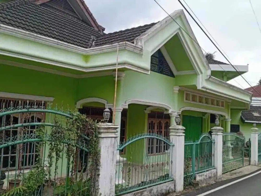 Dijual Rumah di Macan kumbang