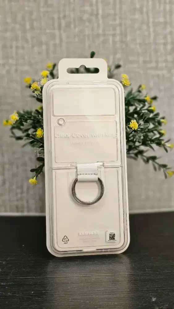 Galaxy Z Flip3 5G Clear Cover with Ring