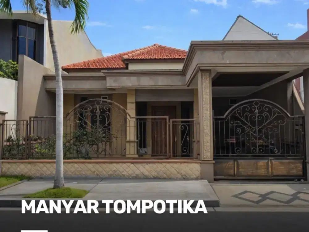 Rumah Manyar Tompotika Hadap : selatan