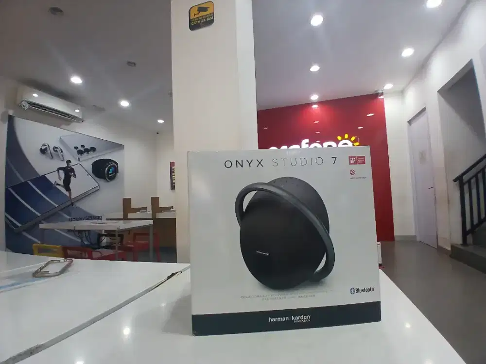 Harman Kardon Onyx Studio 7