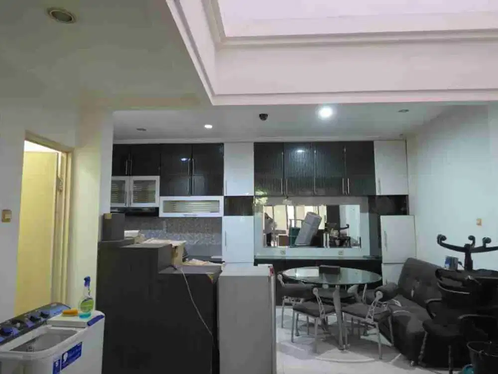 Rumah 2 Lantai di Sunter Mediterania, Jakarta Utara.