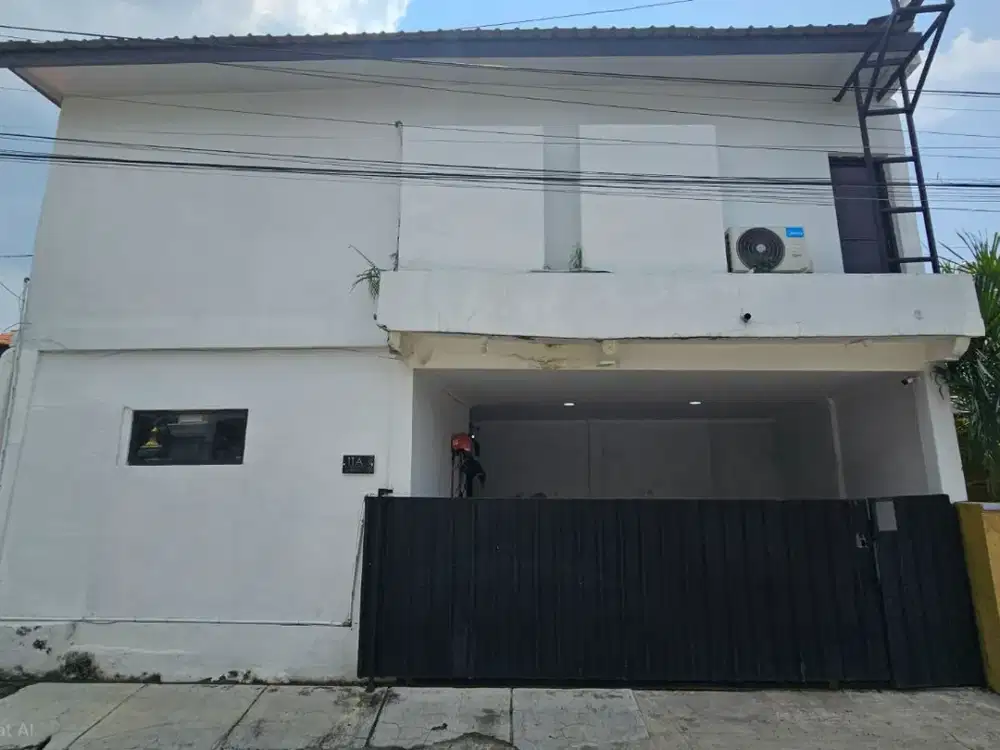 Dijual Rumah Kost Excecutive 2 Lantai 100 m dari jalan supriyadi