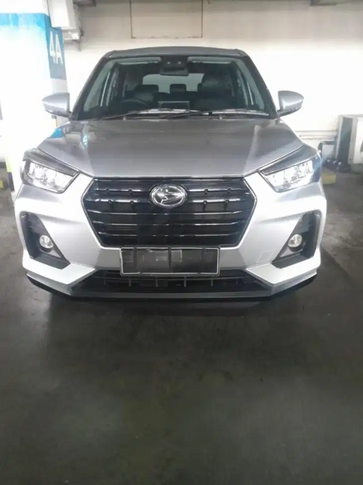 LOW DP Daihatsu Rocky 1.0 R ASA Bensin-AT 2021 AJW