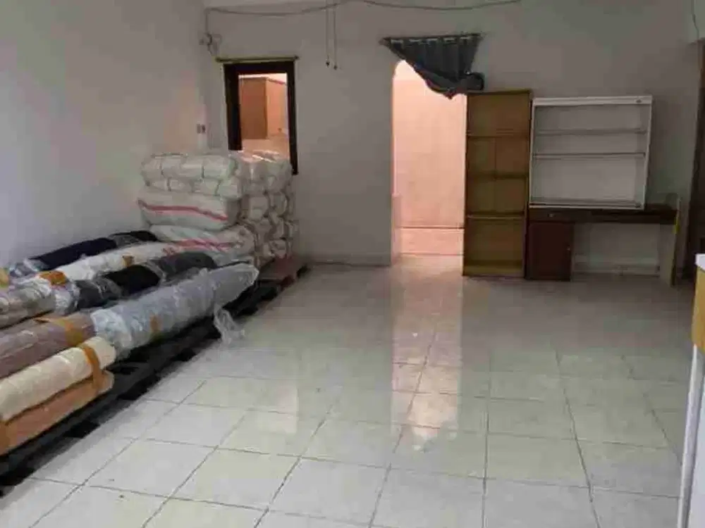 Rumah Menarik 2 Lantai di Sunter Mediterania, Jakarta Utara