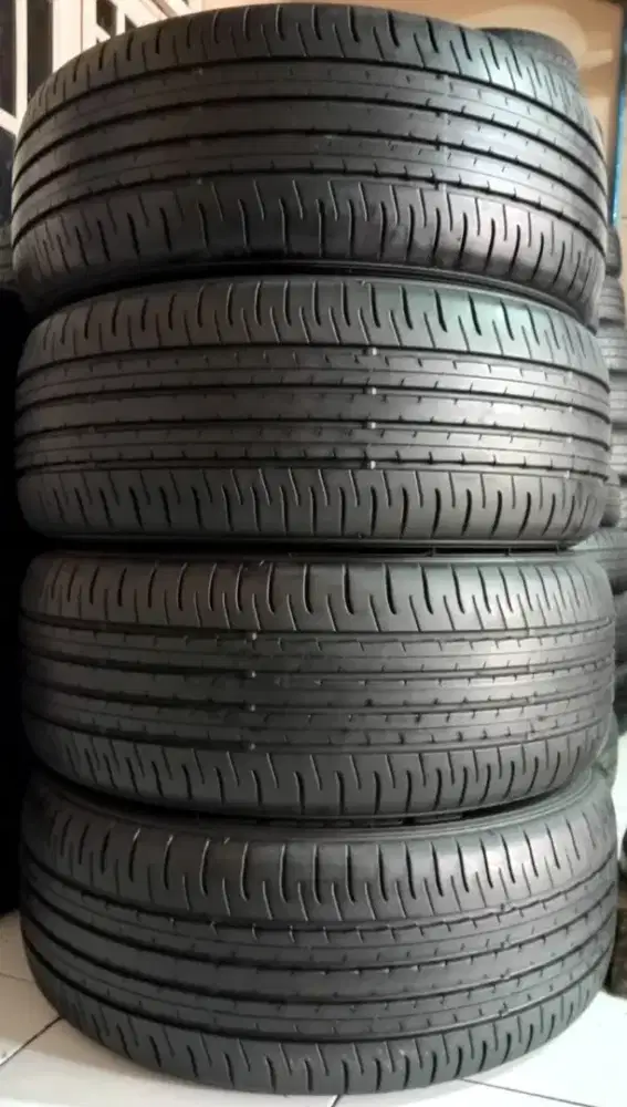 Ban 225/50 r18 dunlop sport maxx