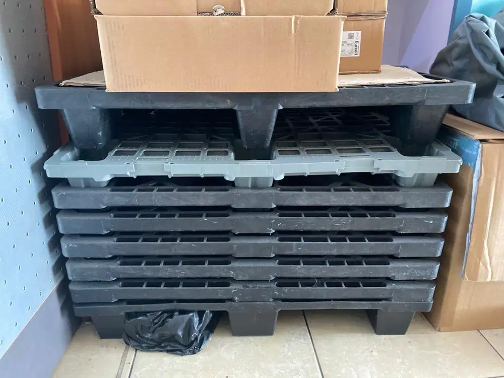 Palet plastik bekas ukuran 80 x 60
