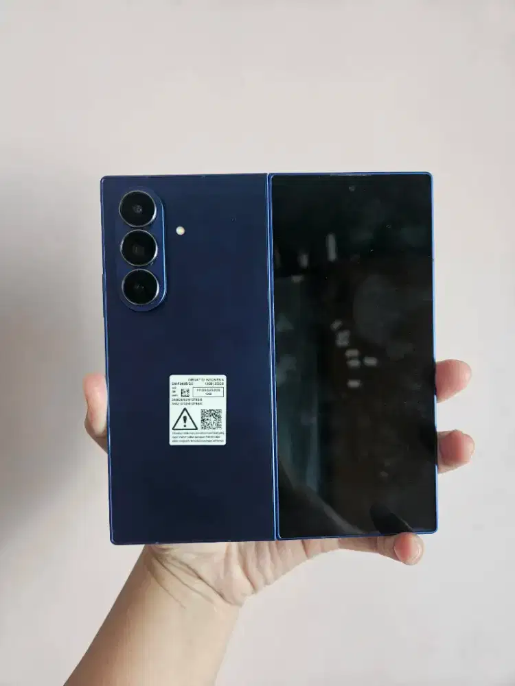 Samsung Z fold 7 256gb pemakaian singkat