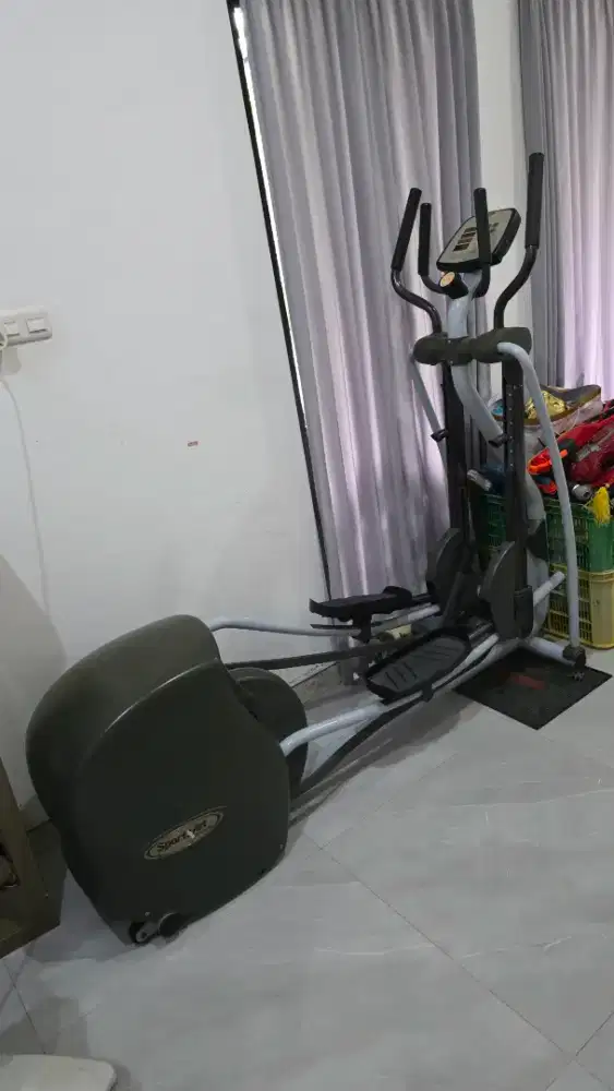 Di jual alat crosstrain bekas merk sportsart