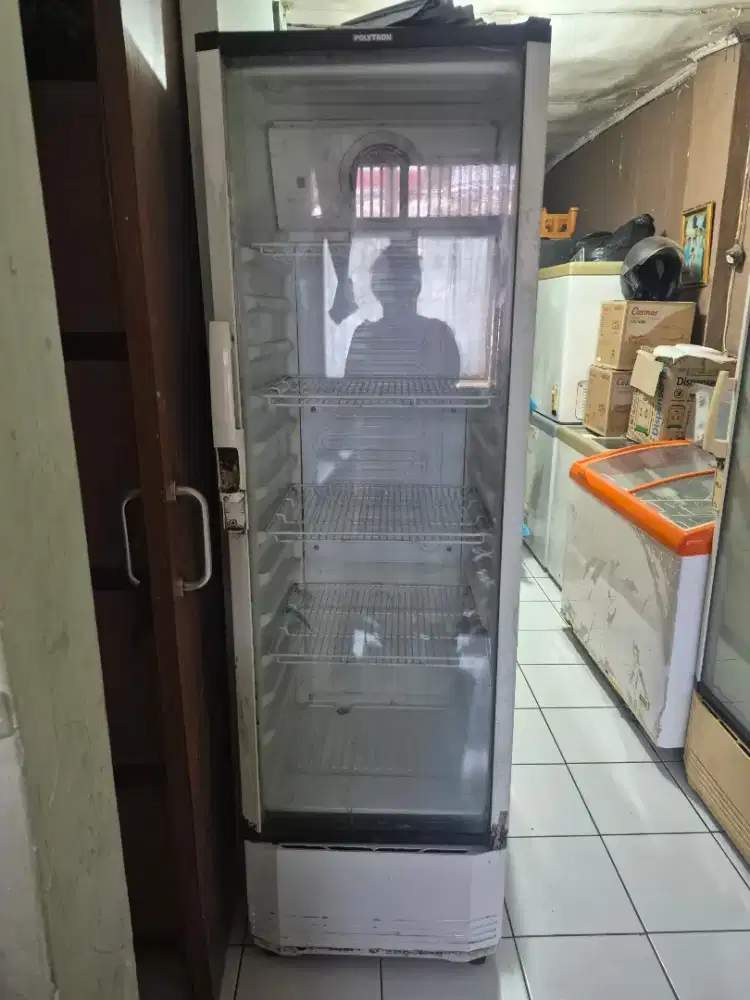Freezer haier 280 L dan Showcase polytron 5tahap tinggi orisinil