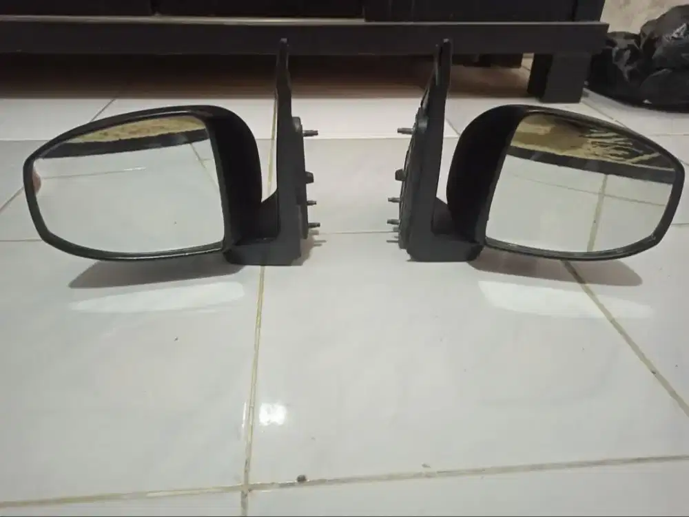 spion avanzq/xenia th 2012 keatas