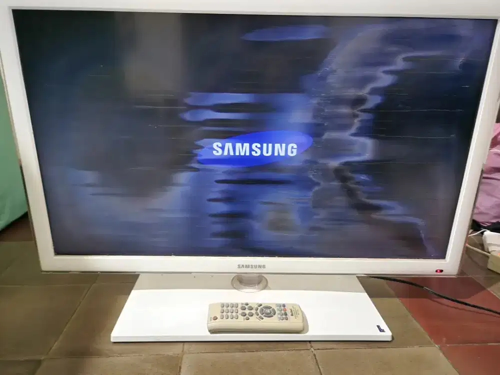 TV LED Samsung 32 Kondisi Apa Adanya