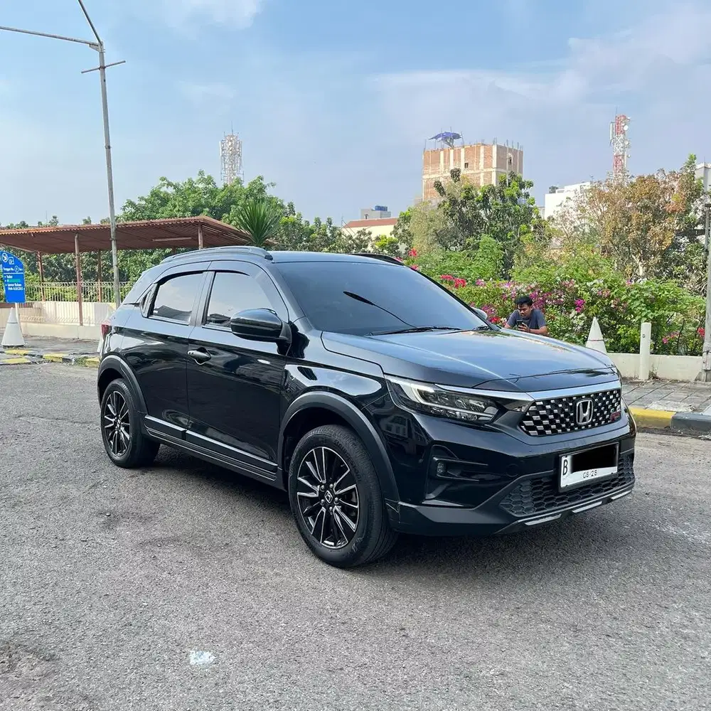 Honda WRV RS 1.5 CVT 2023 Non Sensing Matic Hitam Metalik