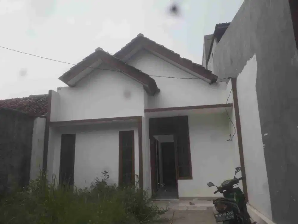 Rumah di Belakang Grandwisata