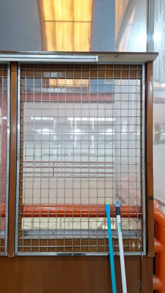 Ram bingkai/ ram kawat / display accecories besi tebal.