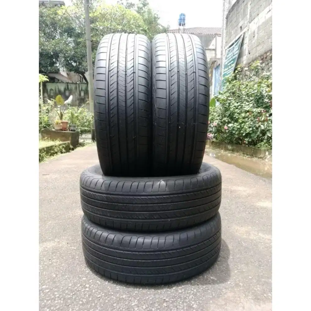 Dijual Ban Good Year tahun 2024 ukuran 215/60/17 kondisi like new