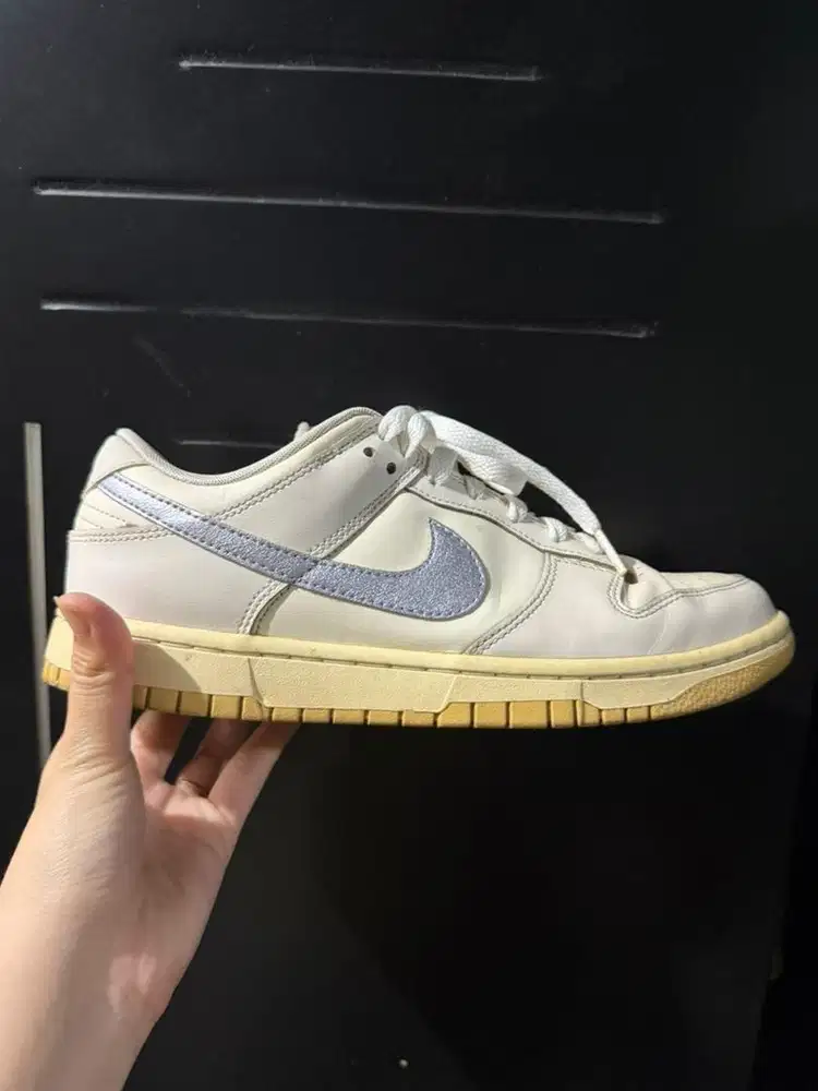 Di Jual nike dunk low unisex Sneakers white purple