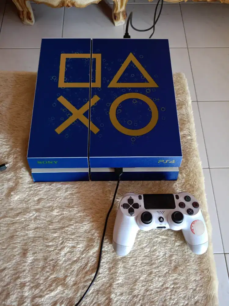 Jual Playstation 4 Fat.