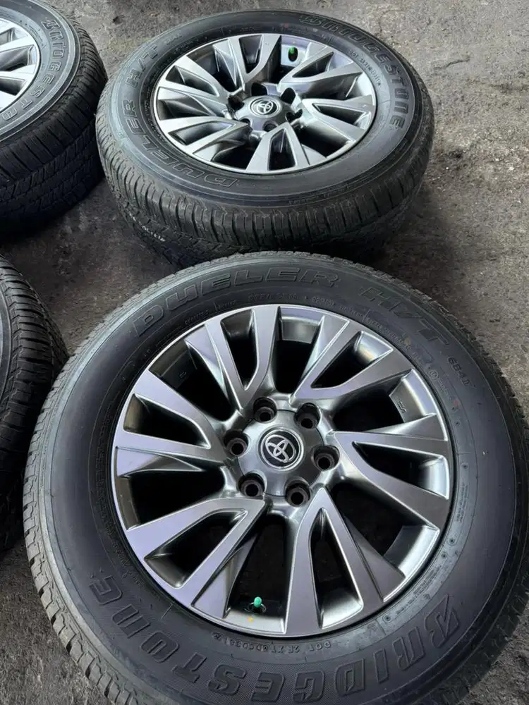 Velg Toyota Fortuner New VRZ R.18 ori