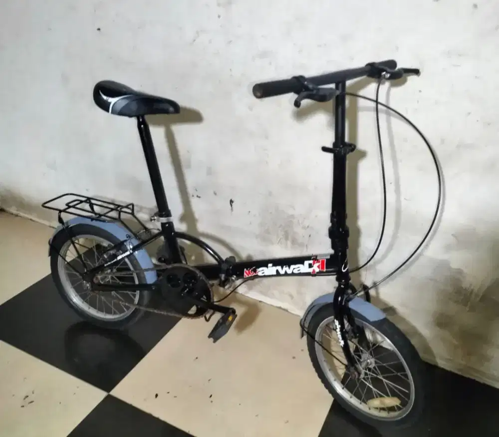 Sepeda lipat ukuran 16 kondisi normal