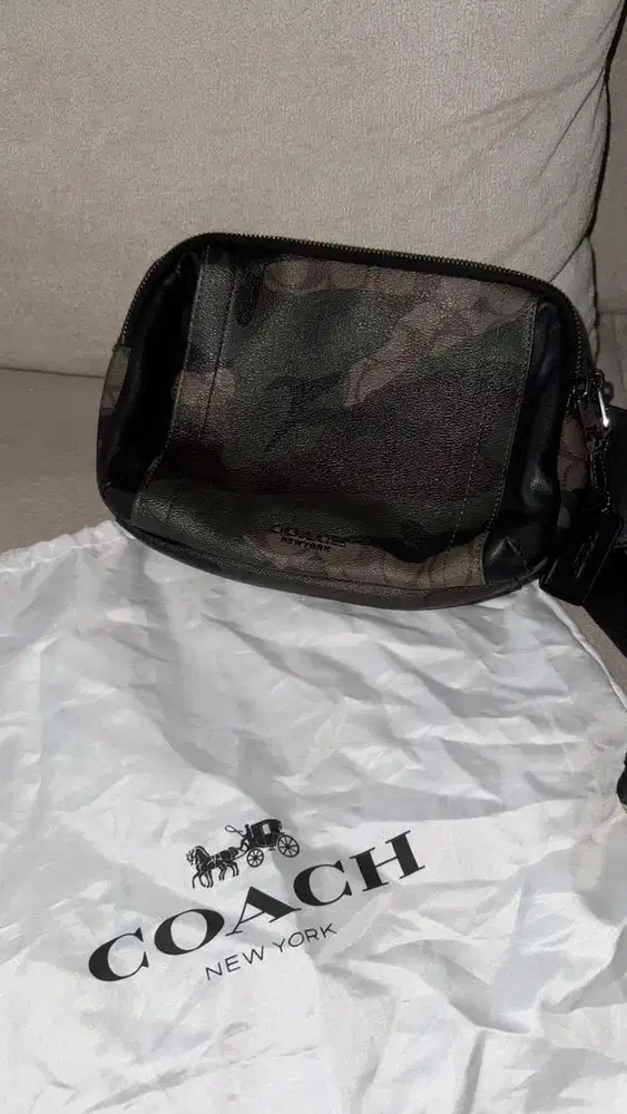 Tas coach cow preloved