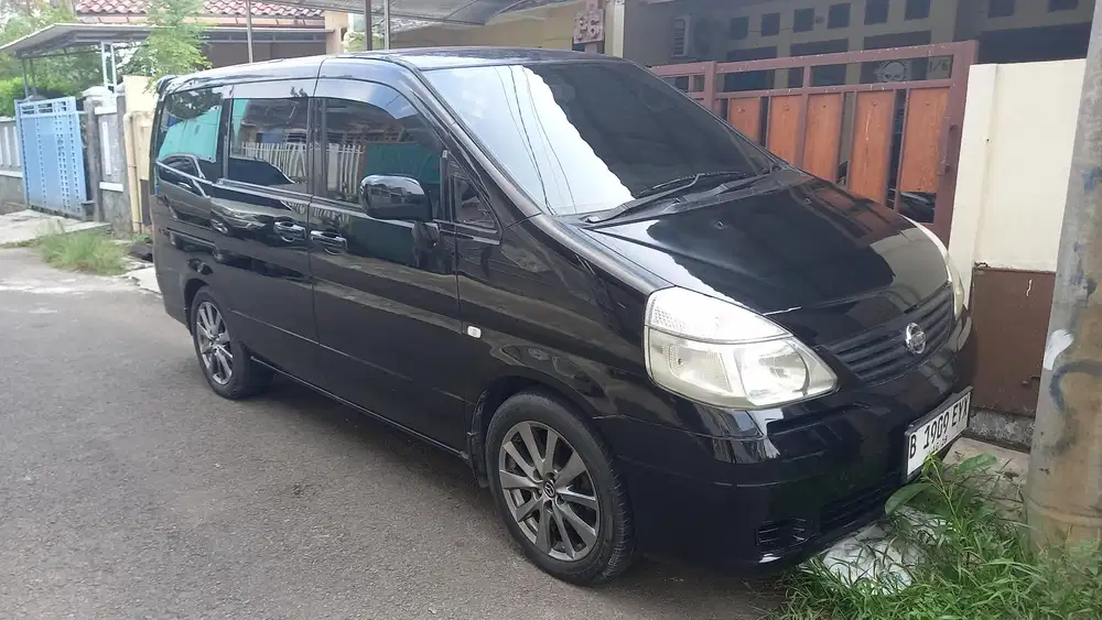 Nissan Serena 2004 CT cakep pajak ON siap pakai lihat pasti suka