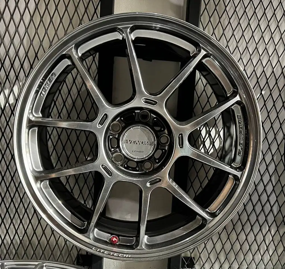 Velg lenso ori Thailand V1N r18 5x114.3 lbr 8,5 et 38 (flow forming)