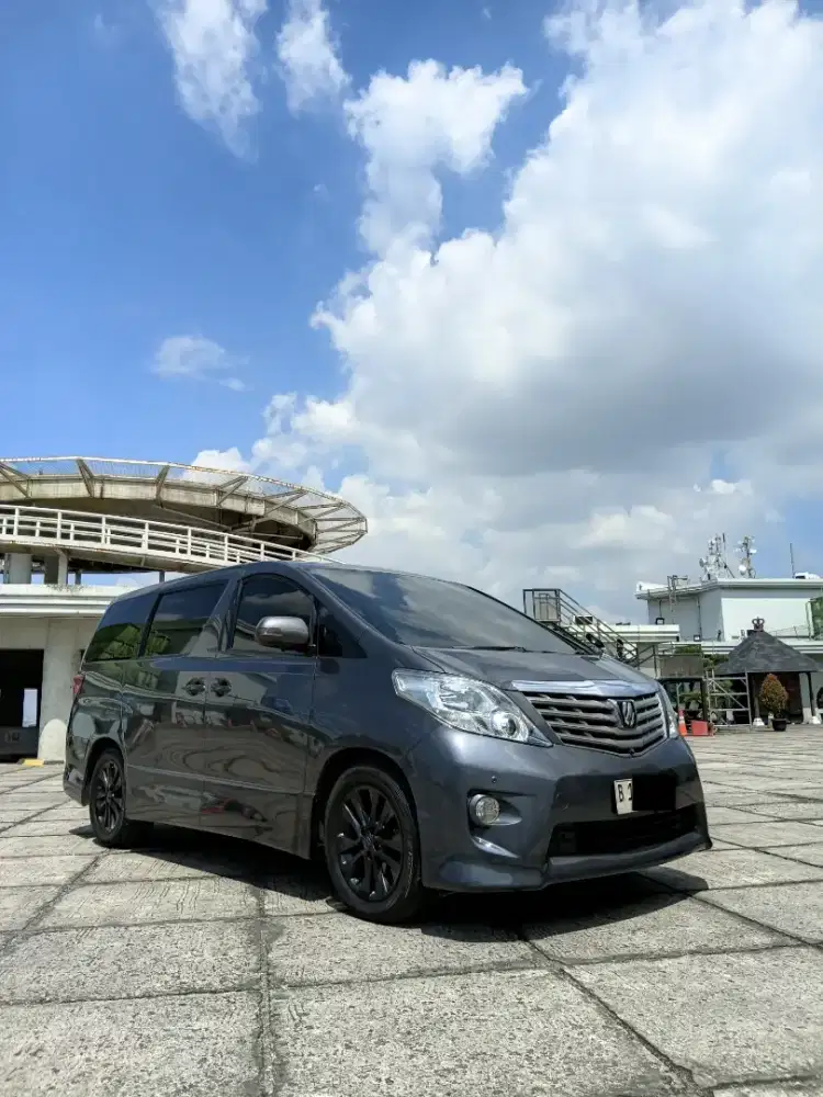 2011 Toyota Alphard S CBU JAPAN2.4 AT Matic Terawat