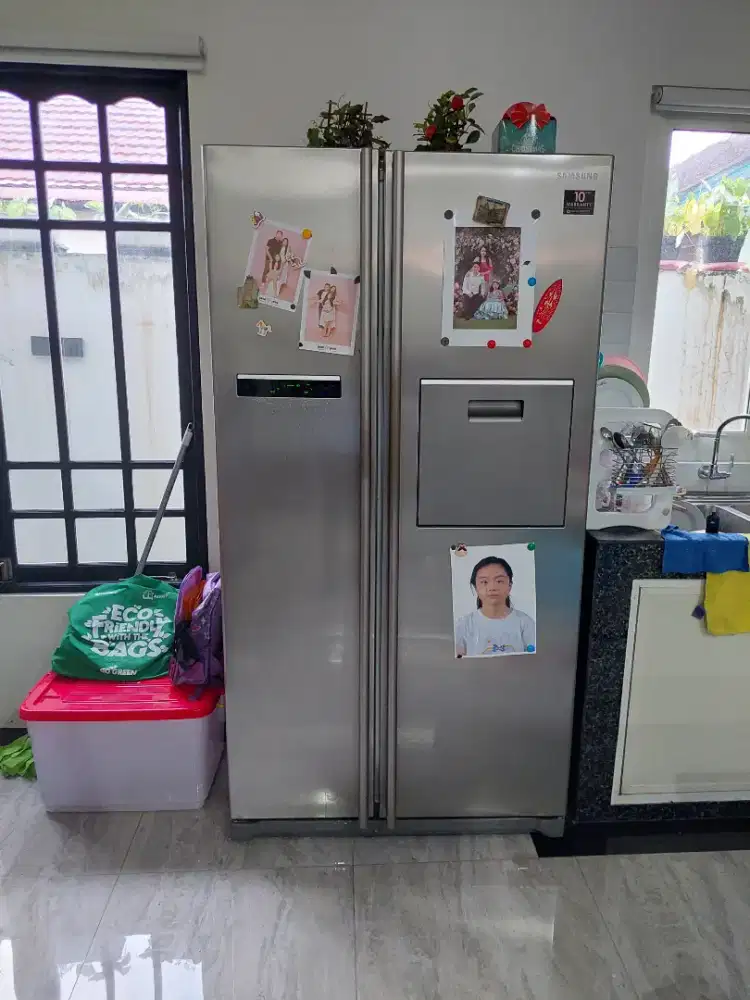 Kulkas Besar 2 Pintu Samsung
