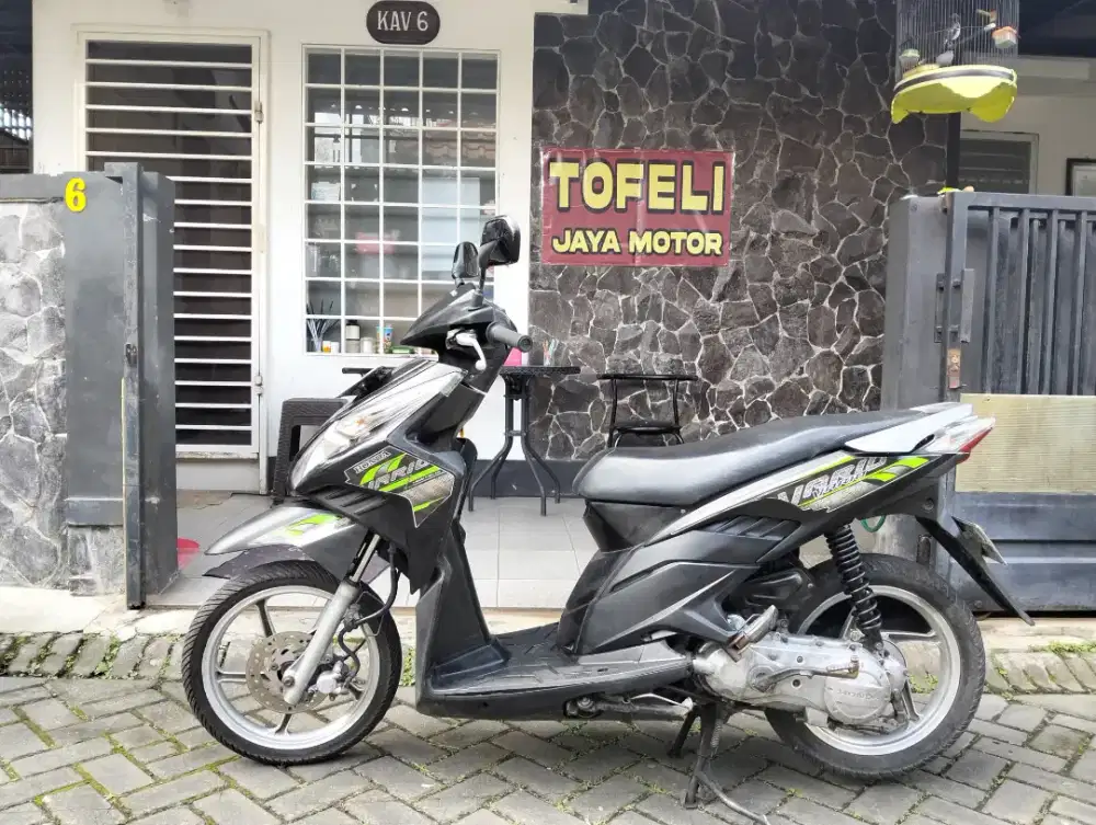 VARIO TECHNO 2011 UMKM USAHA KULIAH DLL MURAH SUPER MULUS