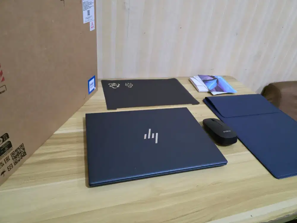 Laptop HP Elite DragonFly i7 1355U ram 16gb Touch super ringan 990gram