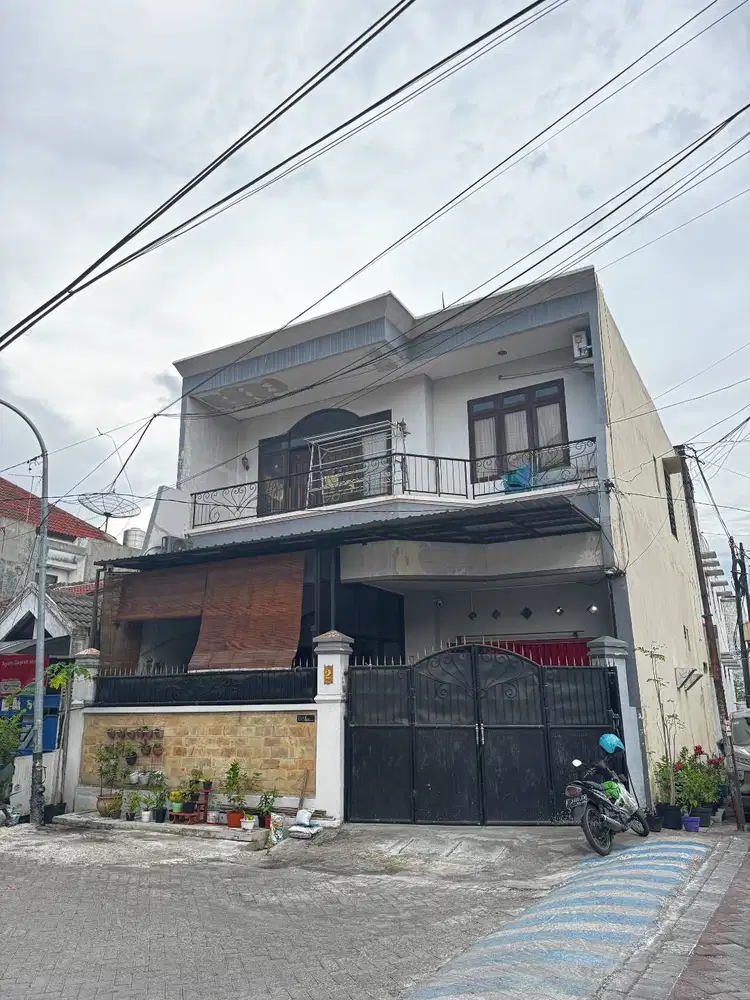 RUMAH KOS BEKAS DEPOT HOOK SBY DUKUH KUPANG BARAT DEKET KAMPUS UWK